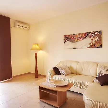Apartamento Lana *